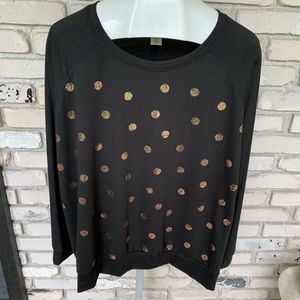 Moa moa woman 1X black long sleeve shirt with gold dots